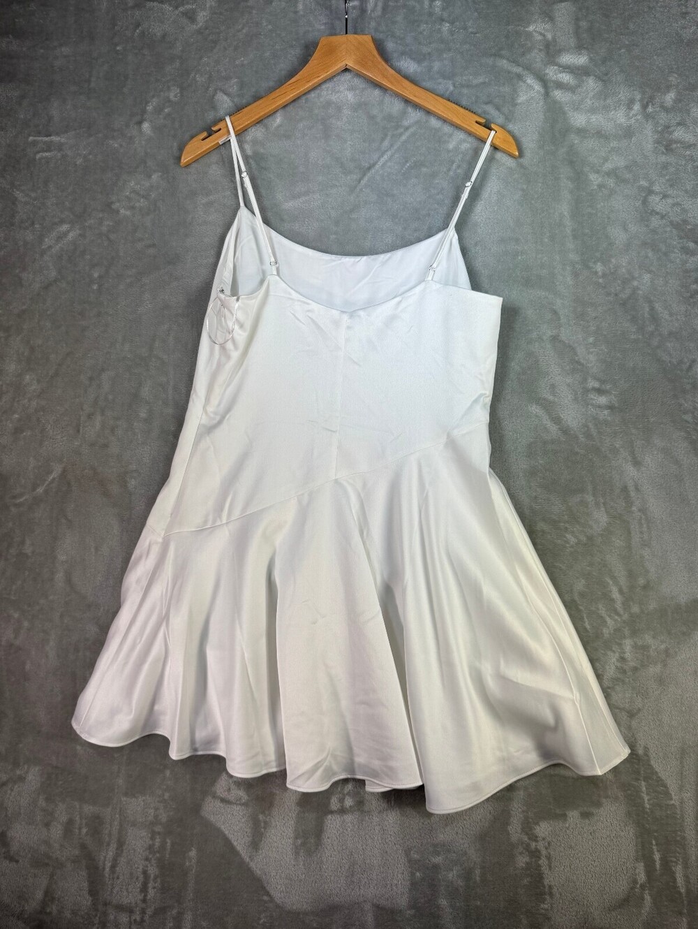 Abercrombie & Fitch Women's White Spaghetti Strap Flared Dress Size Small - Picture 2 of 3